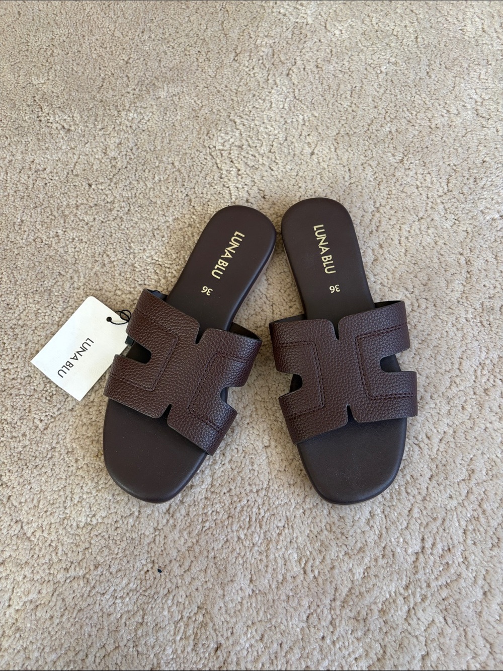 NWT Luna Blu Women’s Brown Slide Sandals Size 36 EU
